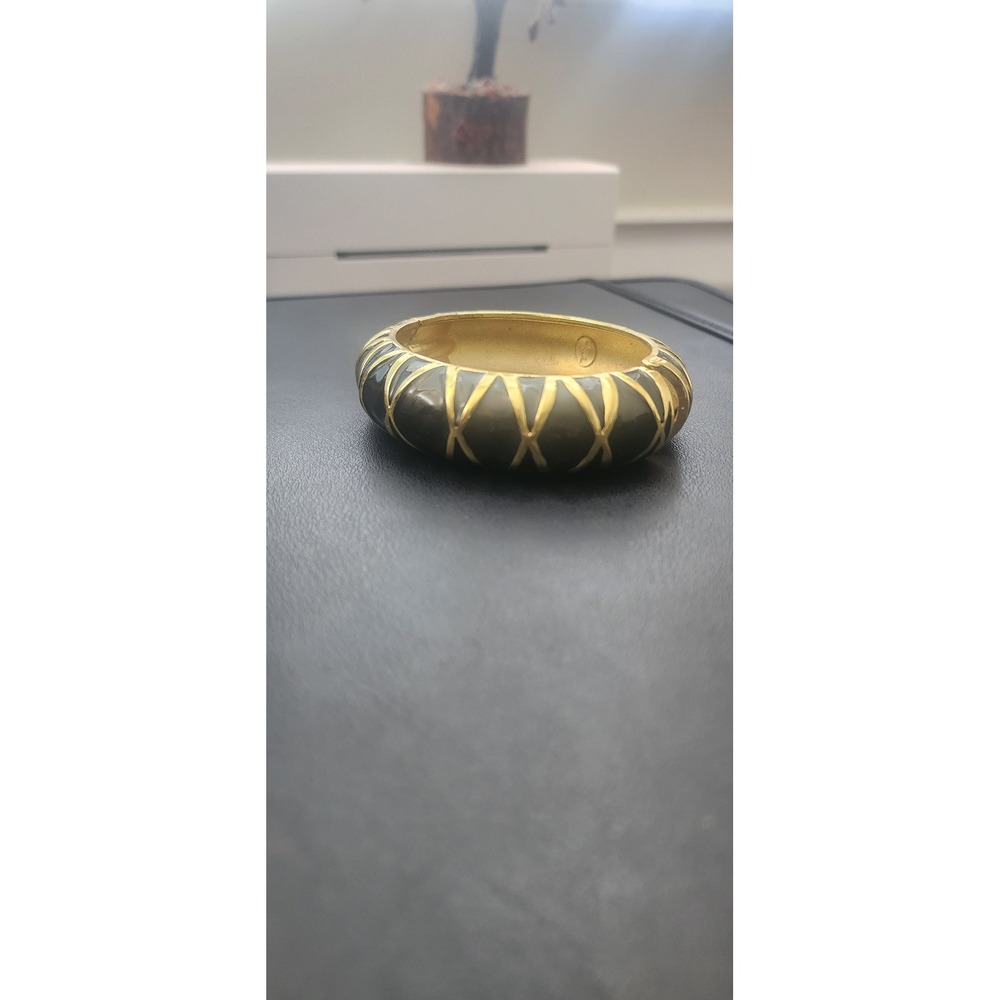 Kenneth Jay Lane KJL Black Enamel Gold Lattice Hinged Bangle Bracelet